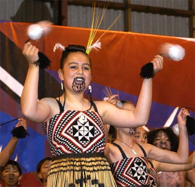 Poi Spinning Balls Mele Luau Oahu